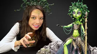 Fantastic Monster High Doll Makeover | Beautiful Medusa Doll