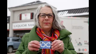 Metis woman says she was told she couldn't use Metis card as I.D. at a local liquor store