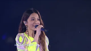 Hebe田馥甄湖南卫视跨年演唱《魔鬼中的天使》，唱得撕心裂肺惊艳全场！