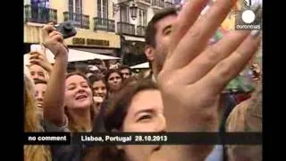 30 Seconds To Mars plays surprise concert in Portugal   euronews, no comment