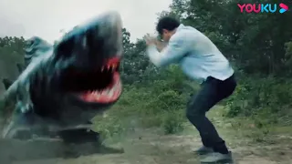 【CLIP】He pushed a little girl to the shark to save himself! | Land Shark | YOUKU MONSTER MOVIE