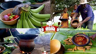 How to COOK  African PLANTAIN with Fresh PEPPER  GROUNDNUT & Salt FISH STEW #food #africa #cooking