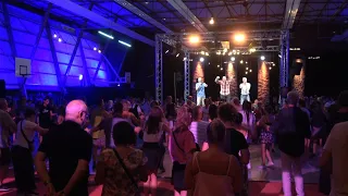 En dro, Tchikidi. Fest-noz salle Carnot, Lorient. Emvod ar Gelted. 11/08/2022 (4K)