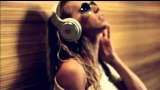 CHRISTINA KOLETSA feat T.N.S -  ΓΙΝΑΜΕ (OFFICIAL MUSIC VIDEO)