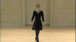 033 Renaissance Dance Sample steps from the Italian repertory