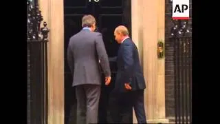 Putin arrives for Blair talks
