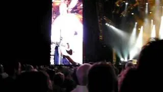 Paul McCartney - Mrs. Wanderbilt - Live Cardiff 2010