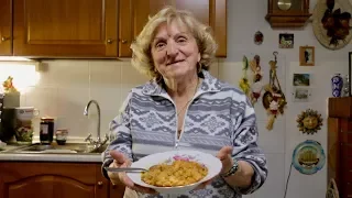 How to make cabbage soup or 'zuppa di cavolo' from Tuscany | Pasta Grannies