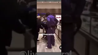 Gunna security guard slams a fan 😬👊💥