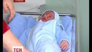 У Тернополі народився майже семи кілограмовий хлопчик