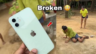 Bhai ka iPhone tod diya behen ne 🥵🥵