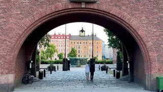 Stockholm Walks: KTH campus. Royal Institute of Technology in July