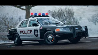 Коллекционная металлическая машинка Kinsmart Ford Crown Victoria