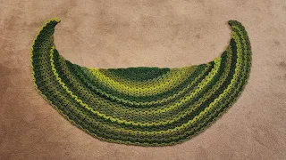 Easy One Row Crescent Shawl - Crochet Tutorial!