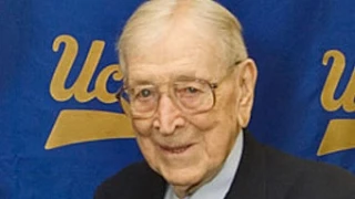 What made John Wooden such a great leader?