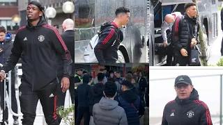 Key stars MISSING❗ Man United vs Burnley, Players arrive Turf Moor, Pogba,Ronaldo,Sancho,Cavani...