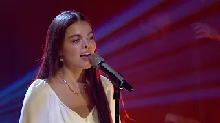 Sibéal Ní Chasaide - 'Blackbird' | The Late Late Show | RTÉ One