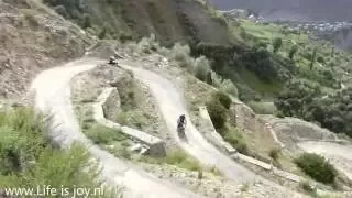 Himalaya roadtrip 02 Rohtang pass, road of corpses, BBC Most dangerous road on Enfiel motorbikes LV