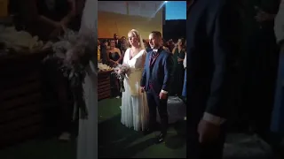 Cantando a la novia sorpresa en boda a una madre 👰🏻‍♀️✨💒💍🔔 Priego de Córdoba - Genara Cañete