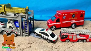 Police Car & Ambulance Trapped in Ice! Car Carrier Stories for Kids 【Kuma's Bear Kids】