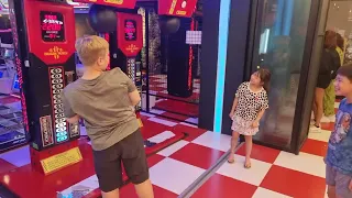 Russian Kid Destroying a Punching Machine