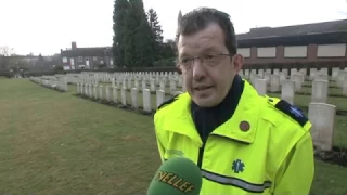 TVEllef: Adoptiegraven op Brits militair kerkhof in Brunssum