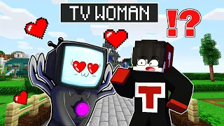 TV WOMAN Has a Crush on Me in OMOCITY 😂 | Minecraft PE ( Tagalog )