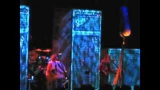 Neil Young & Crazy Horse - Walk Like A Giant [Live Melbourne 13/3/2013]