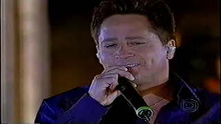 Tributo a Leandro | Leonardo canta "Felicidade" no Especial da Rede Globo em 12/07/2003
