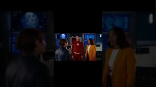 The Flash 7x18 Barry and Nora Argue