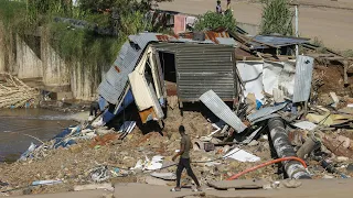 Überschwemmungen in Südafrika: Mehr als 340 Tote | AFP