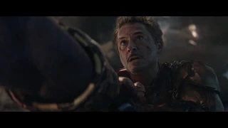 Tony le quita las gemas a Thanos | Castellano | ENDGAME