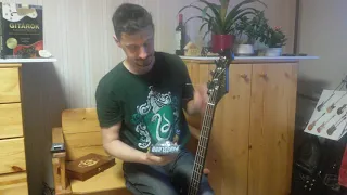 Basszusgitár 011 Húrozás hangolás