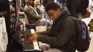 Le Piano dans la Gare du Midi à Bruxelles