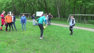 Конкурс чеканки "Виртуоз футбольного мяча" с призами от компании "Пират пицца"