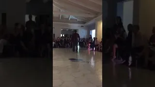 Angel Coria y Claudia Sortino improvvisando al Tango Village 2019