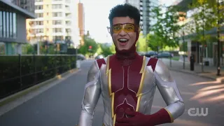 The flash 7x17 Bart phases through Godspeed