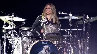 Avril Lavigne covers Weezer's "Beverly Hills," live at The Fox Theater, Oakland, Sept. 18, 2019 (4K)