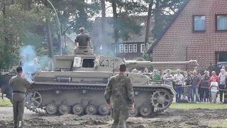 DasPanzermuseum VidCast - Veranstaltungen: Stahl auf der Heide I - Panzer IV.wmv