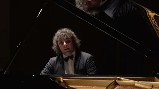 Martín García García:  Chopin Waltz op. 64 n.2
