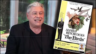 CLASSIC MOVIE REVIEW: Alfred Hitchcock's THE BIRDS from STEVE HAYES: Tired Old Queen at the Movies