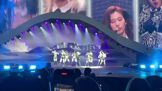 TWICE in Sydney - Intro + Set Me Free & I Can't Stop Me (2nd May)