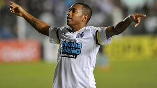 Na gaveta! Robinho marca gol espetacular na Vila Belmiro