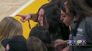 Austin Reaves meets the courtside BADDIES 😉 Lakers' bench was loving it 😂