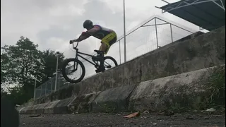 My Kench Arrow BMX 90° Stair Jump Malaysia