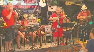 Whispering Pauline and Her Pleasant Pluckers - Box Ukulele Festival 2018