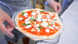 A Japanese Handmade Michelin Pizza from Naples Legends Recipe in Italy!Wood Fired"Pizzeria da Ciro"