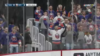 Ryan Miller can't handle the rolling puck (glitch)