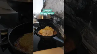 Fried Noodle with purple cabbage