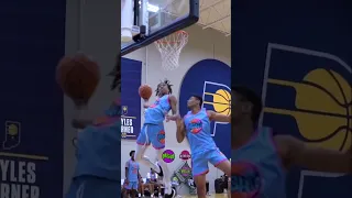 Bryce Curry gets a nice put back dunk‼️‼️‼️ Class of 2027